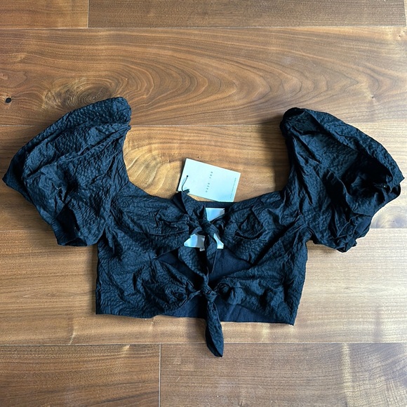 *NWT* Naya RE Cut-Out Black Puff Sleeve Crop Top / 6 XS - Picture 1 of 4